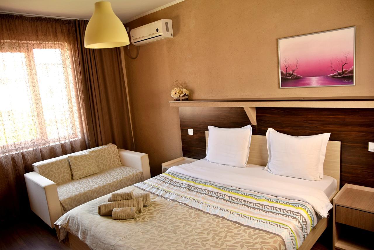 Guest House Via Bitola Ngoại thất bức ảnh