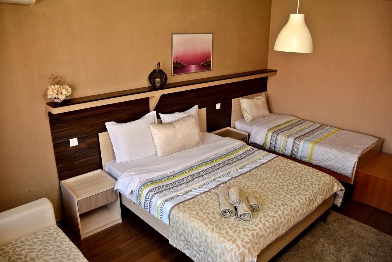 Guest House Via Bitola Ngoại thất bức ảnh