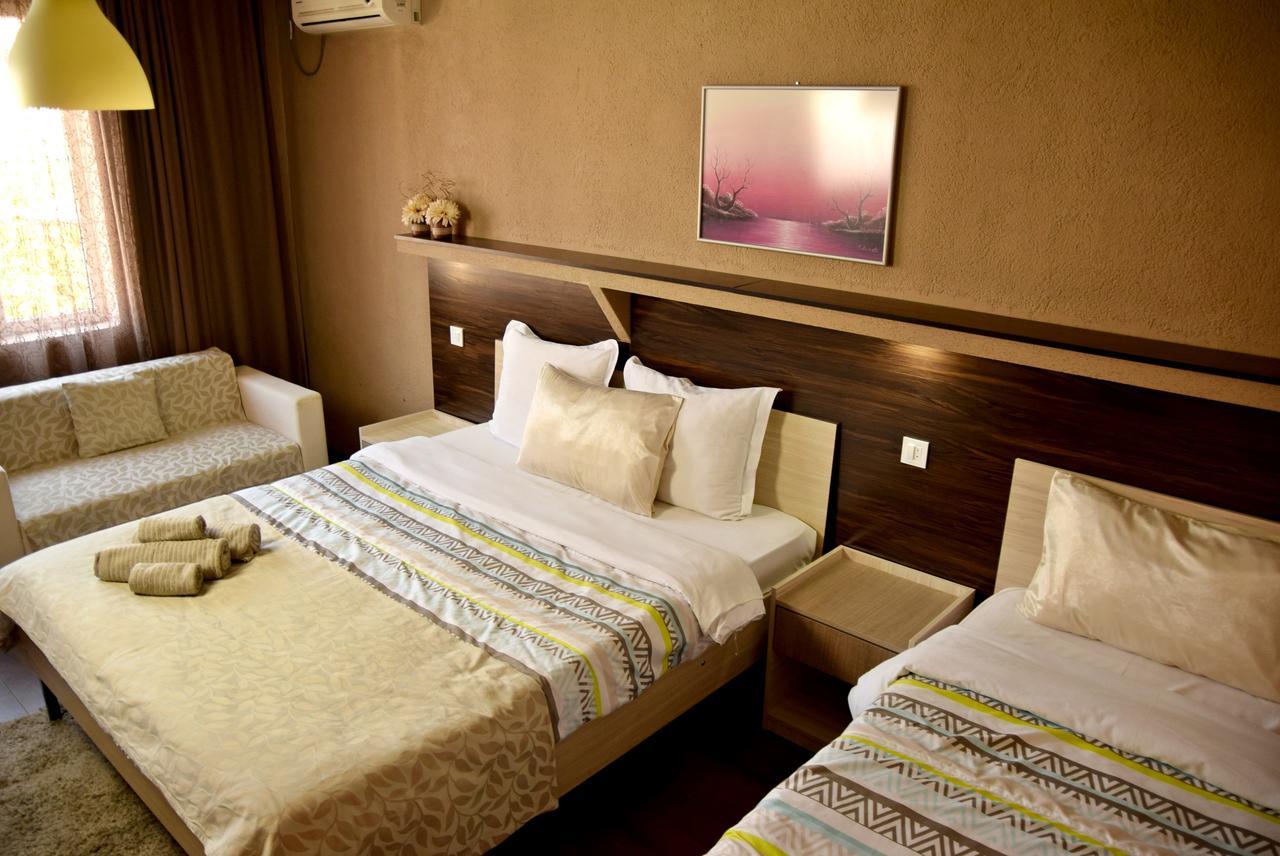 Guest House Via Bitola Ngoại thất bức ảnh